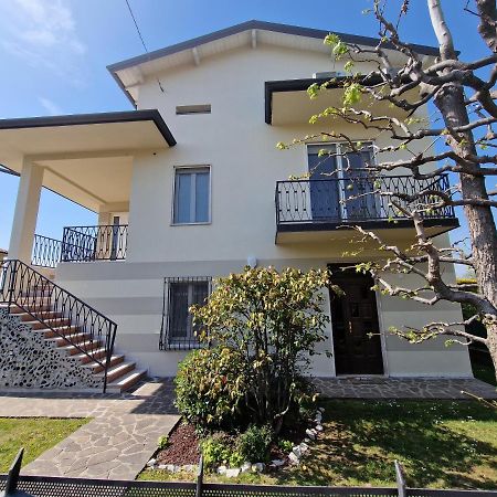 B&B A Due Passi Dal Lago Adro Εξωτερικό φωτογραφία